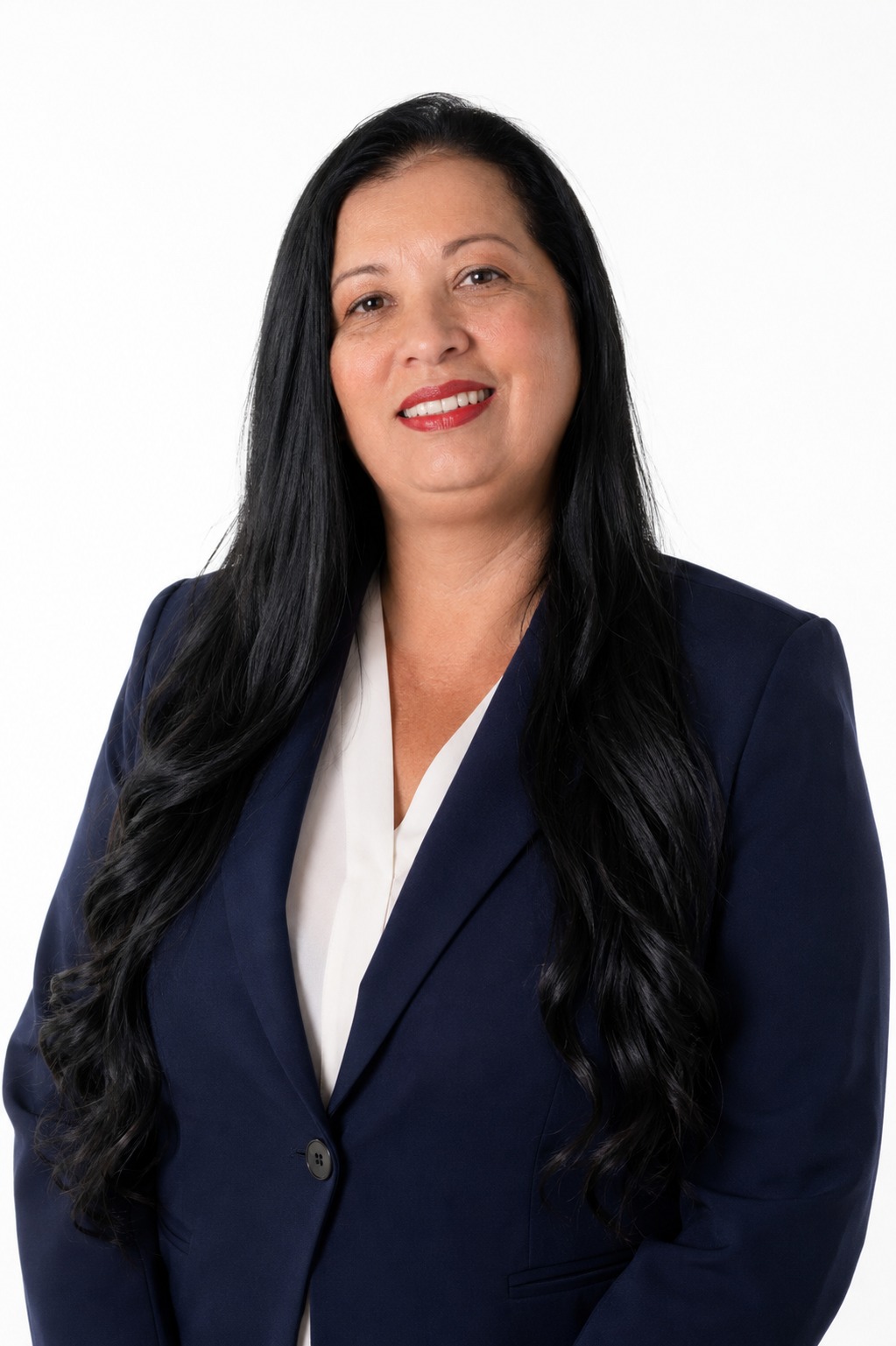Retrato oficial de Lívia Oliveira usando blazer azul